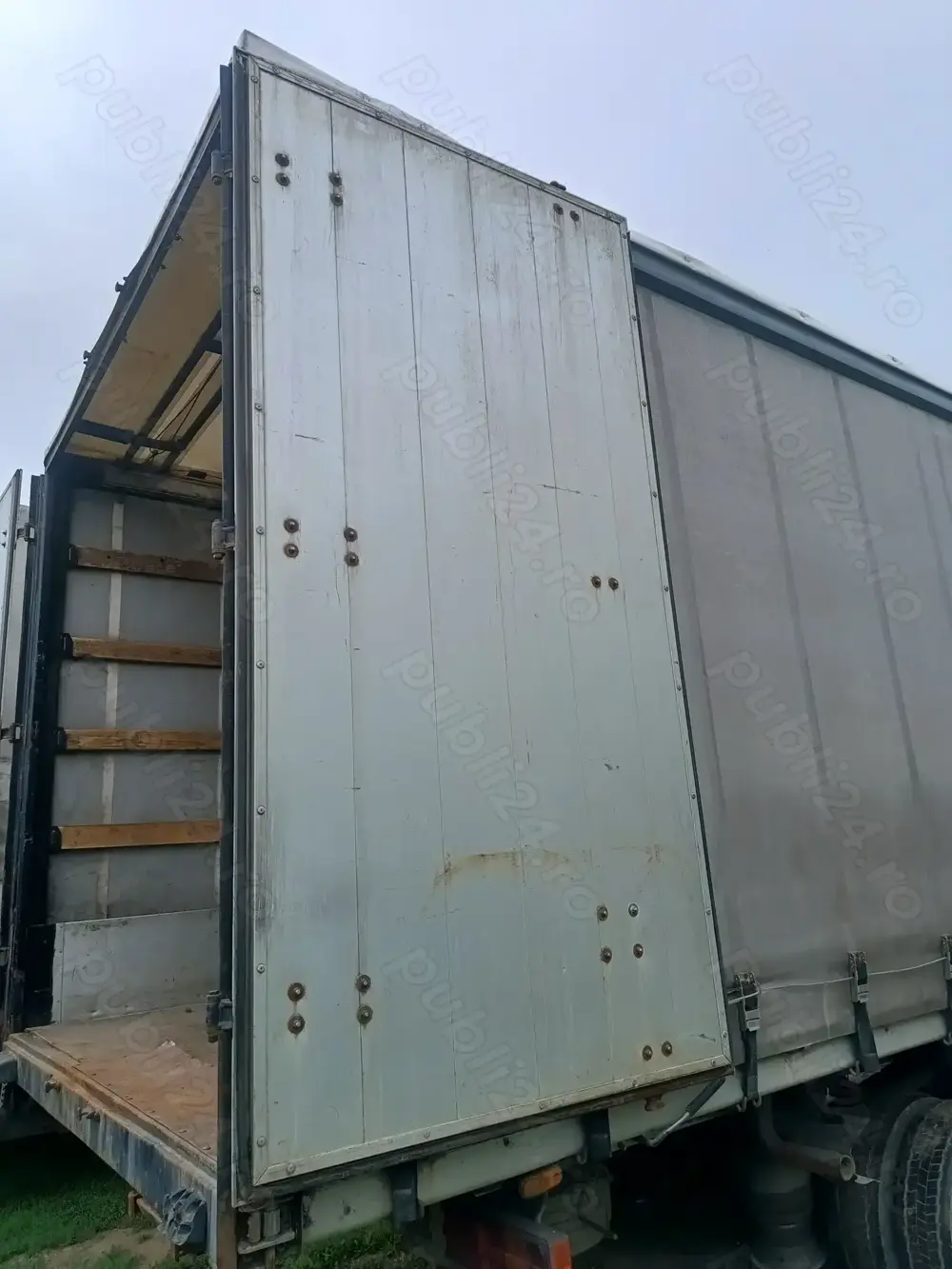 Uși duba/prelata camion 