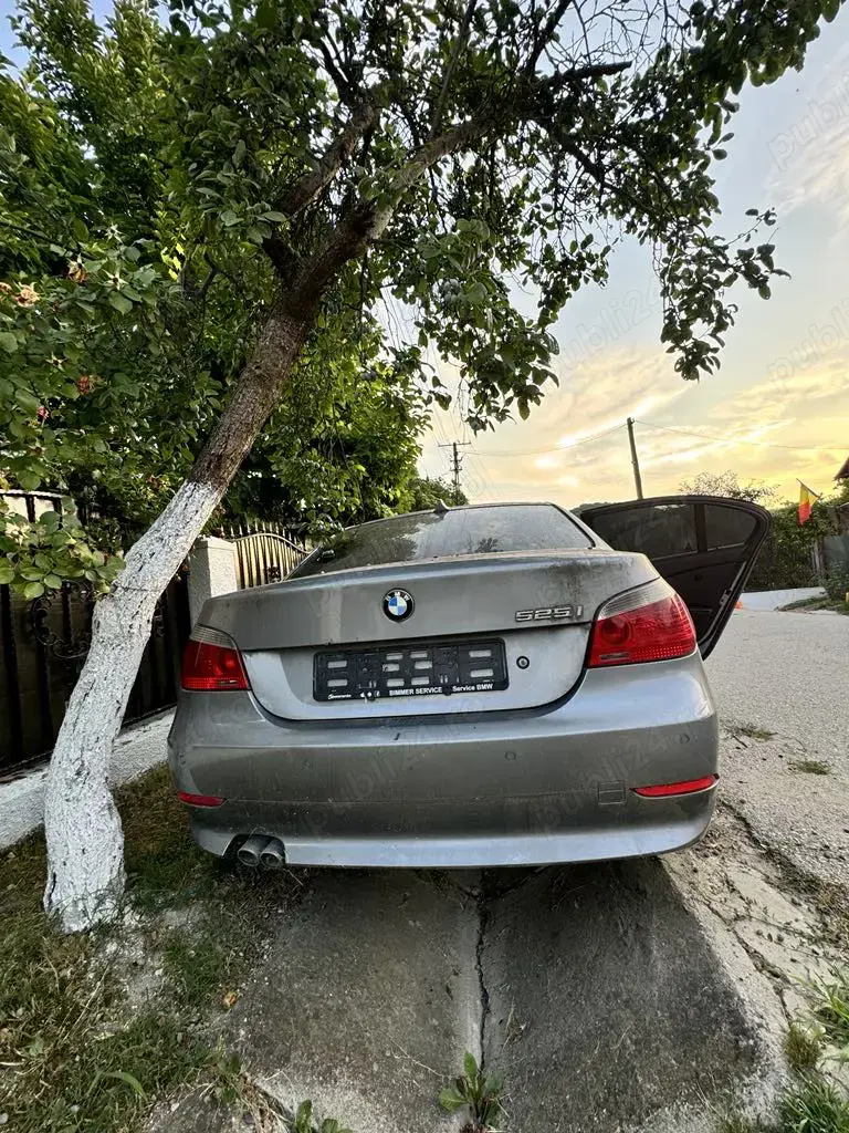 Bmw E60,525i benzina,2004, se vinde pentru piese 
