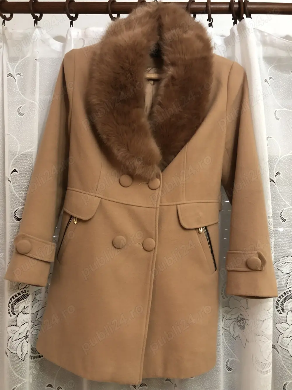 Palton elegant cu blană