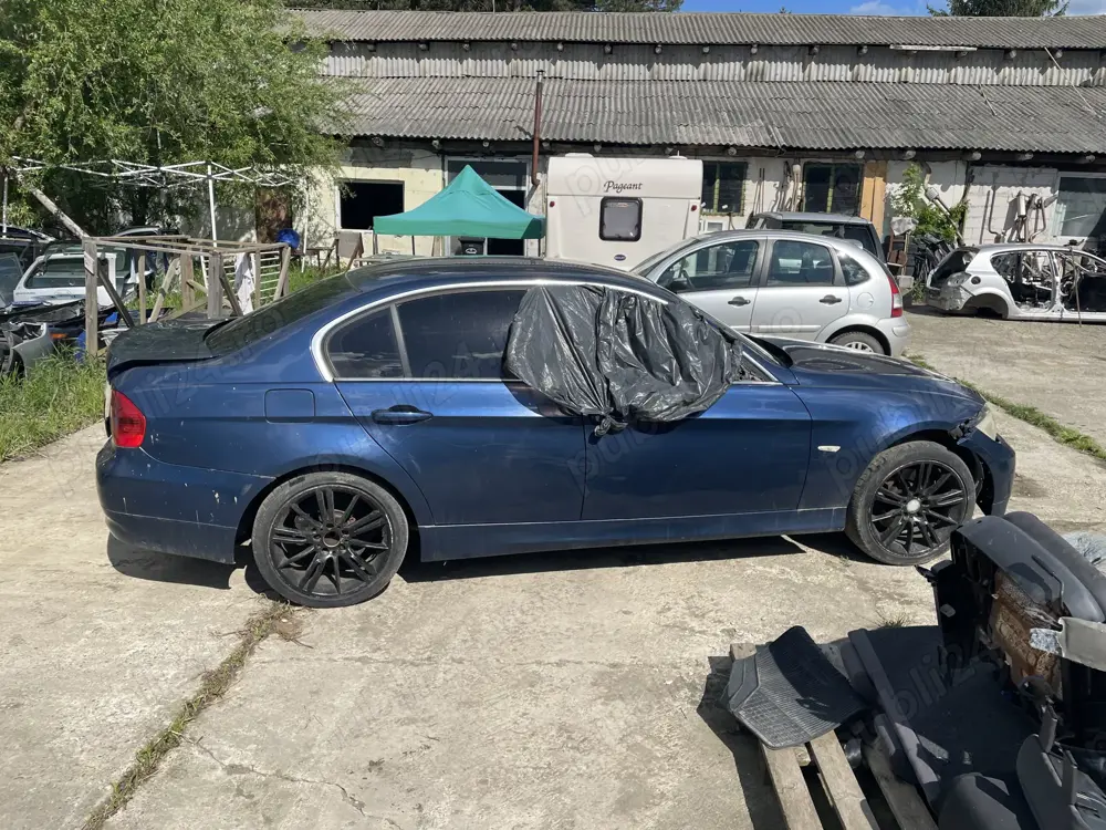 Dezmembrez BMW Seria 3 E90 330d 231 CP an 2006
