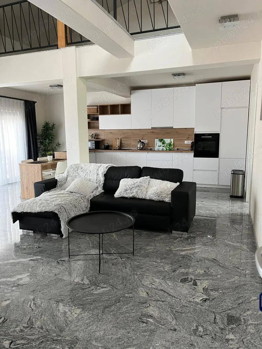 Inchiriez Apartament in Regim Hotelier in Oradea 