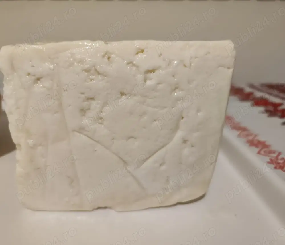 Branza de oaie din productia proprie a Mânăstirii