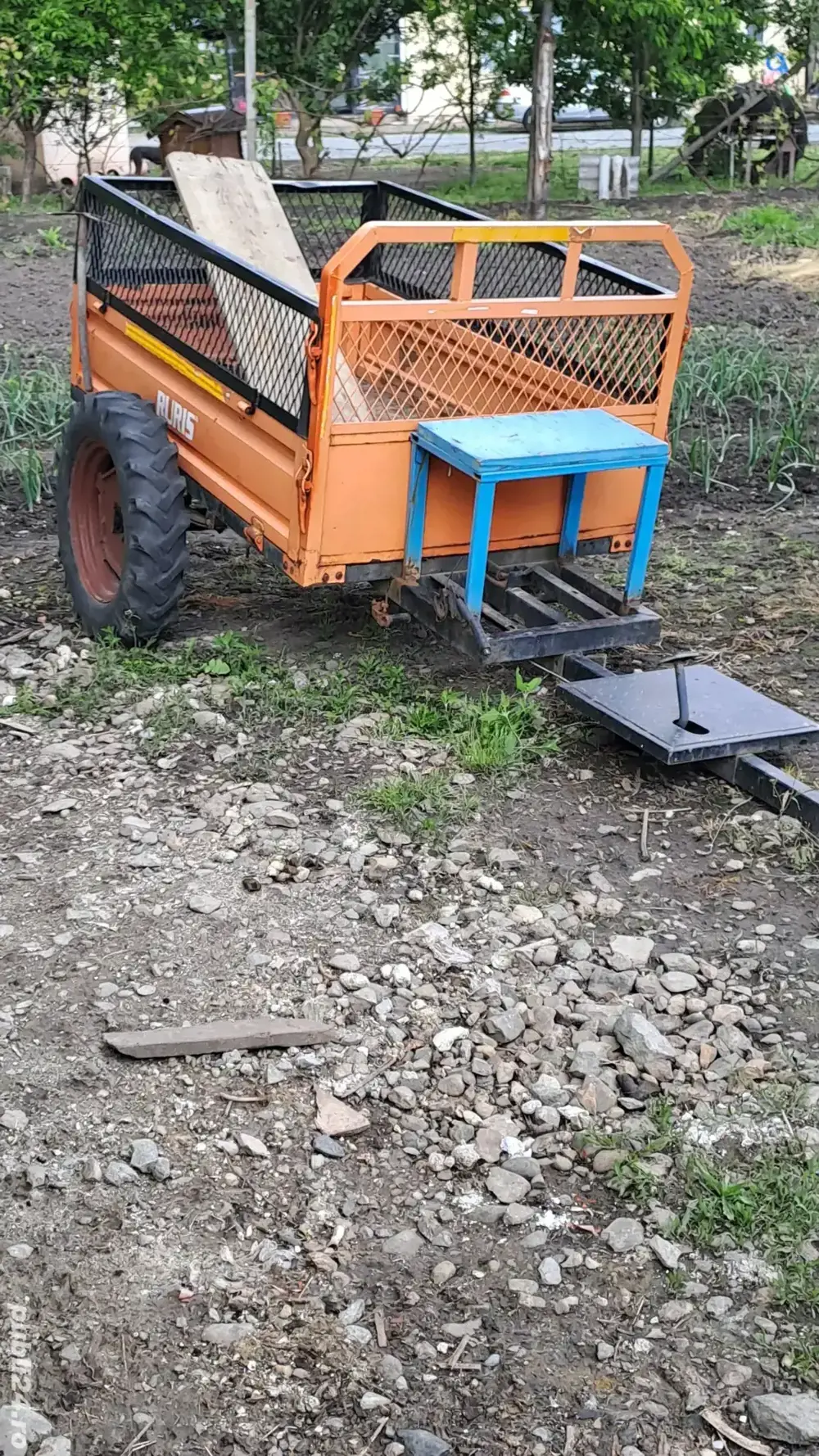 de vânzare stare bună de funcționare două rânduri de roți pe 16 și cele originale 