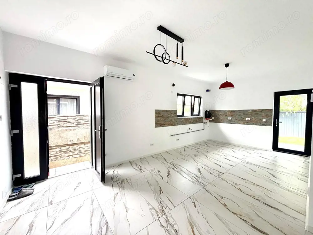 Super pret - Casa individuala cu 4 camere - Sanmihaiu Roman