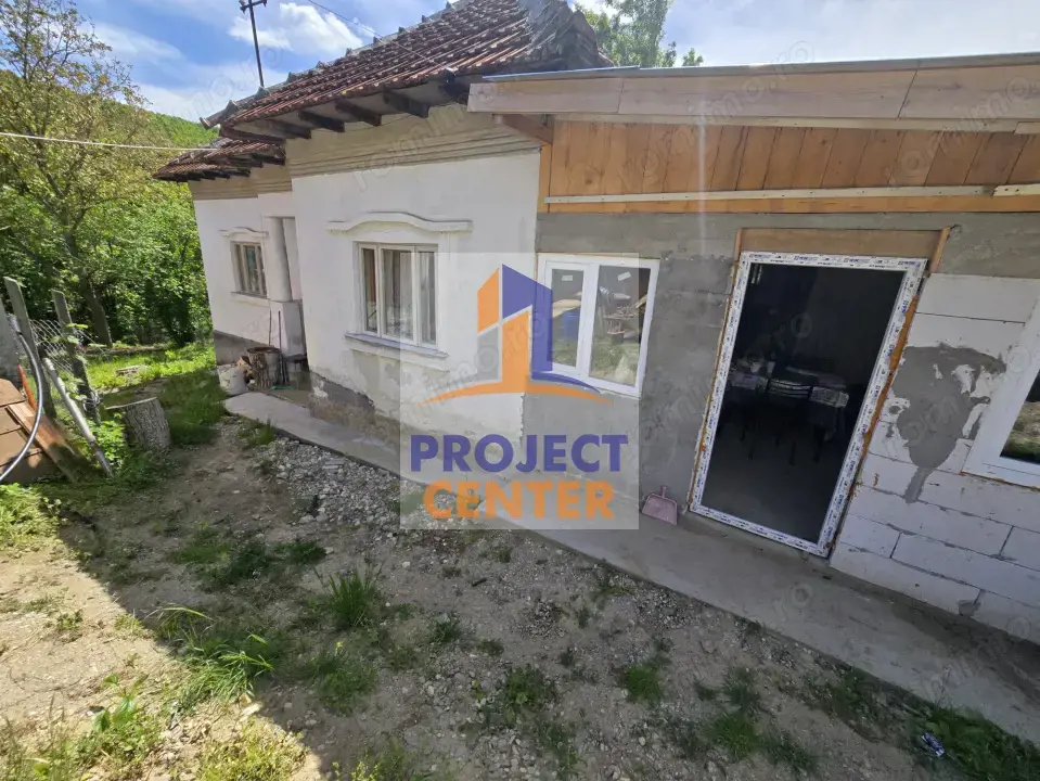 Casa si teren S=595 mp, Valea Mare - Podgoria