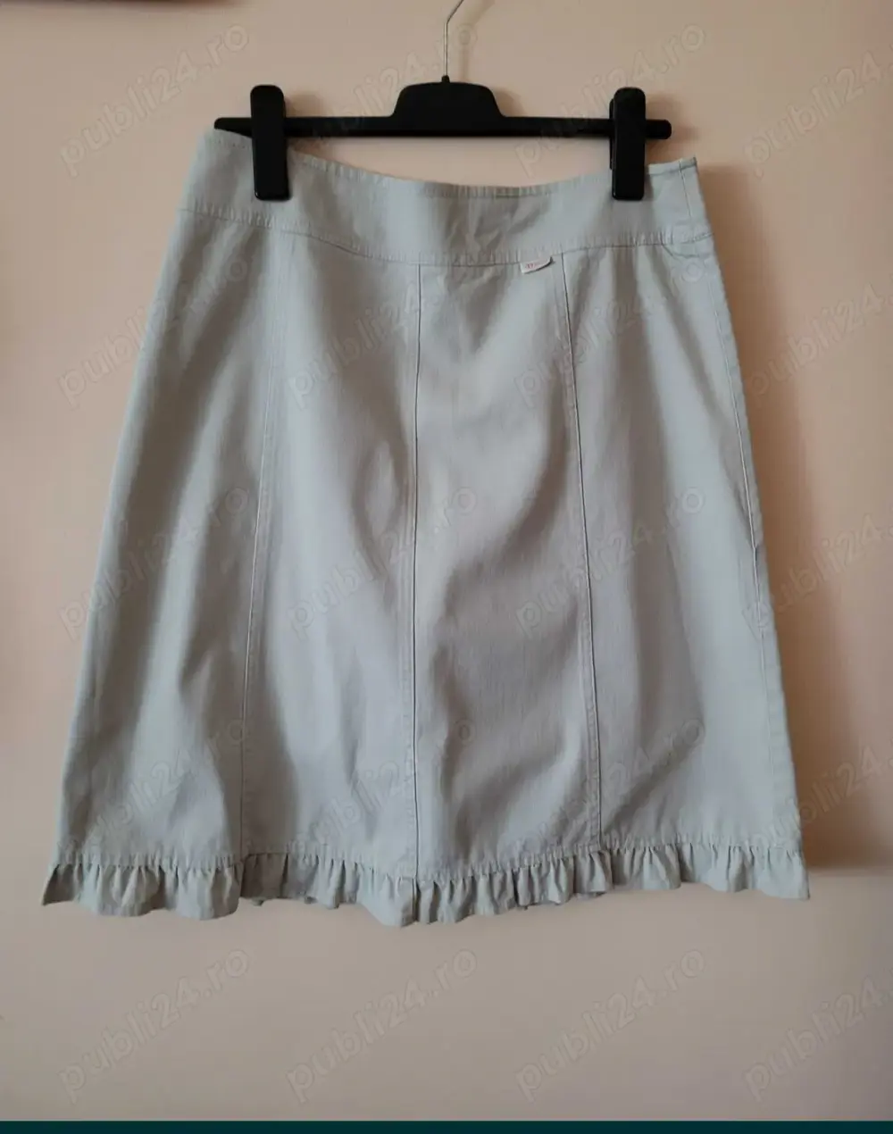 Fusta din bumbac , marime 44