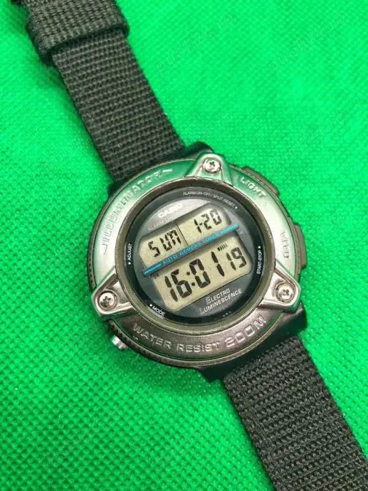    Vând CASIO DW-295   Original, Stare Excelentă