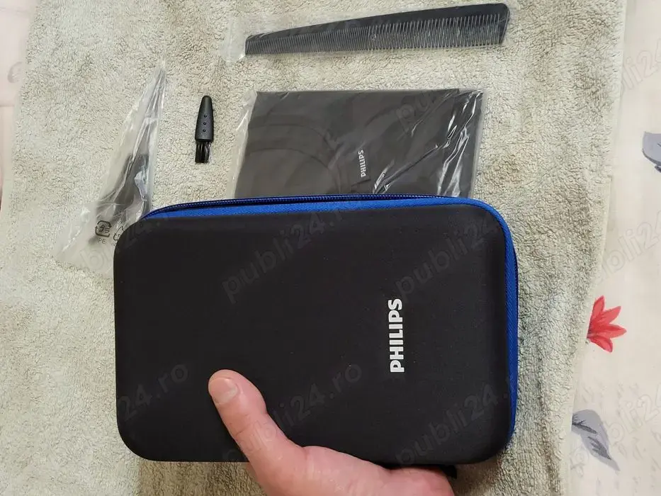 SET Philips tuns ras- Husa,foarfeca,pelerina,pieptene,periuta curatare