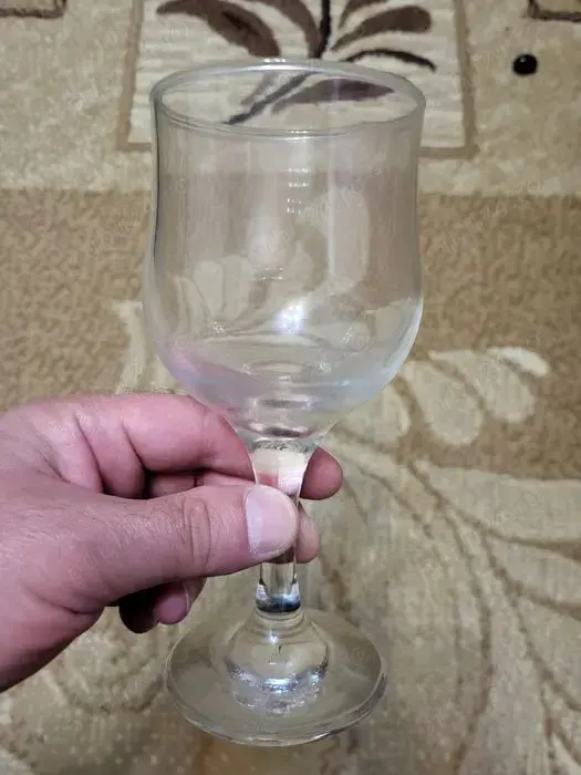 SET 2 Pahare cu Picior (Bere Reeds Colectie+Vin)-15 LEI