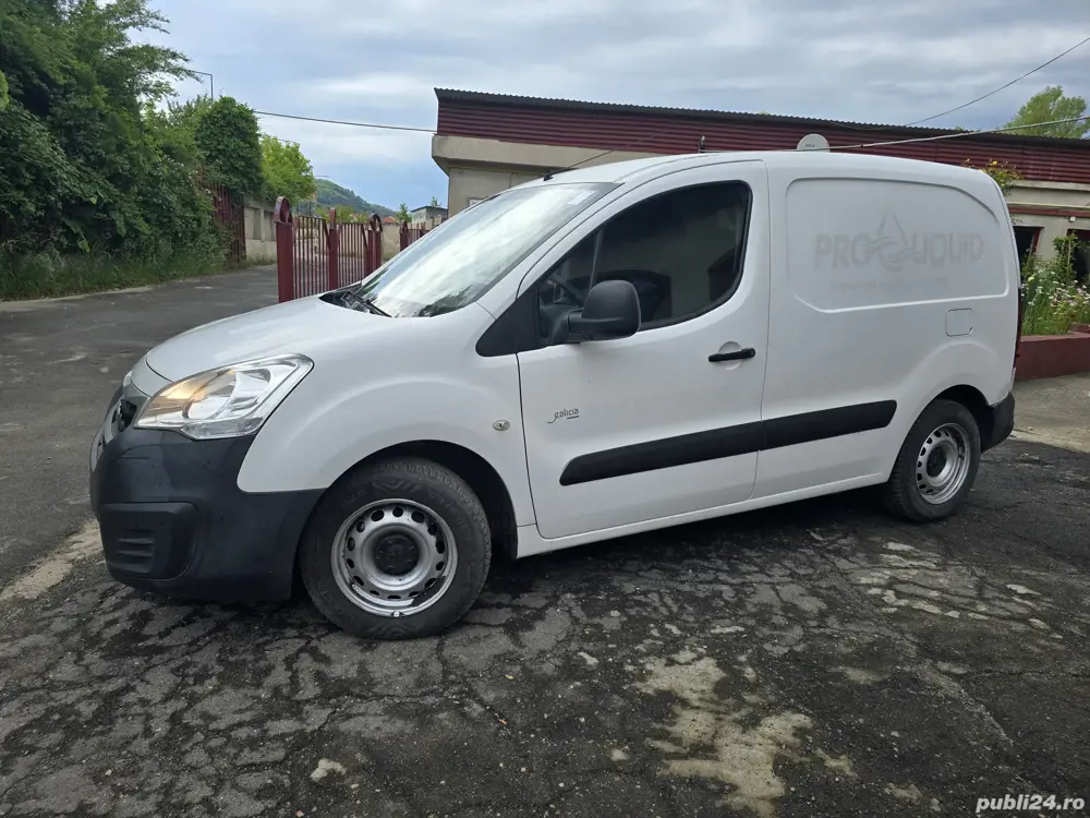 Autoutilitara Peugeot Partner