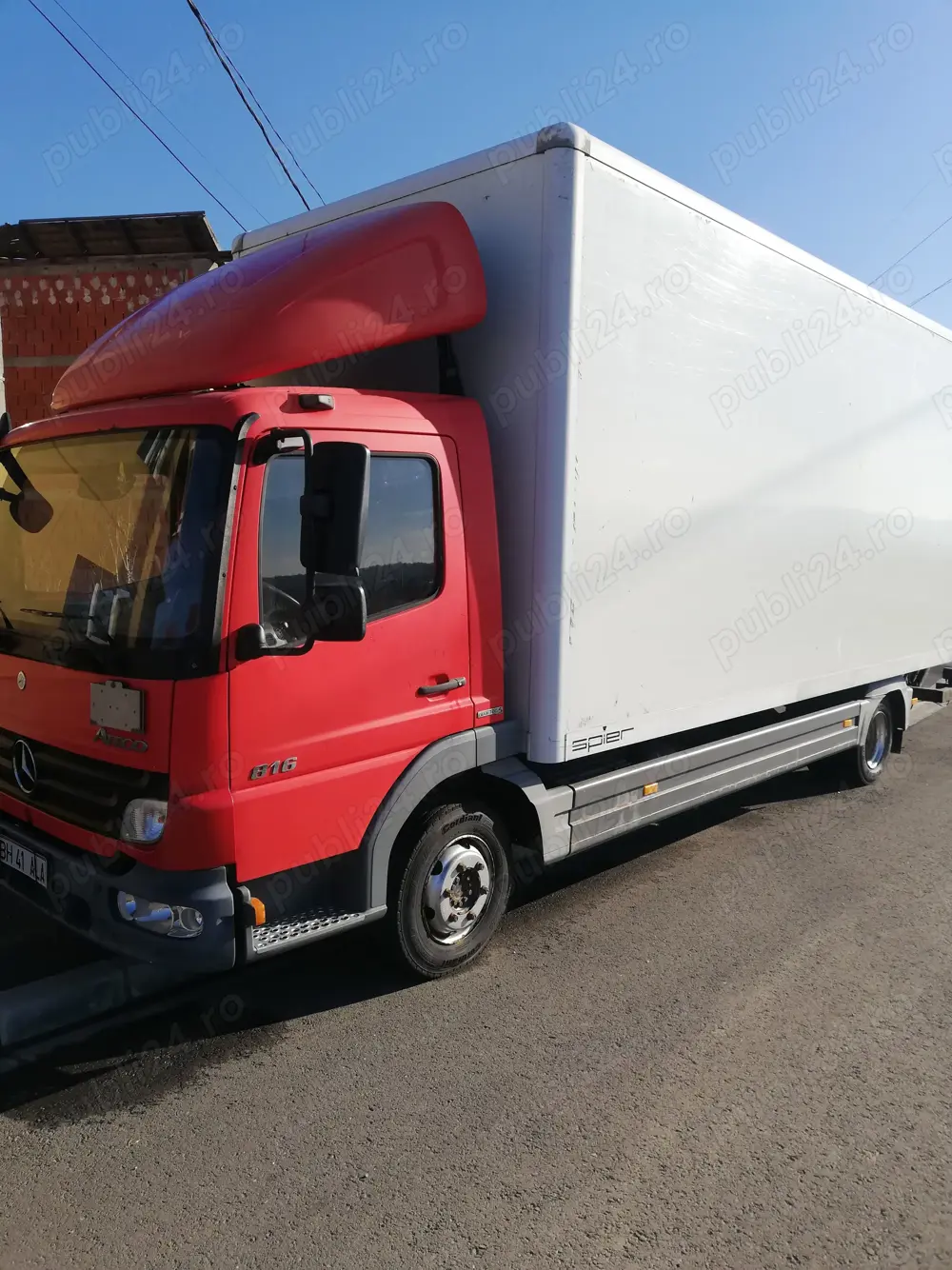 Vind Mercedes atego,816 de 7,5 t din 2008 ,cu Lift