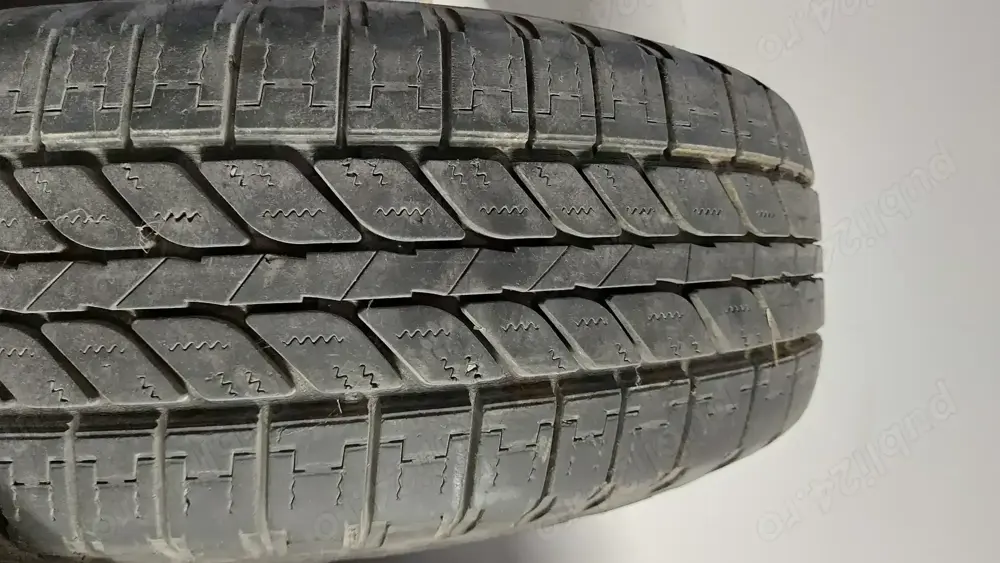 Anvelope 235/70/16 Michelin4x4 al seazon