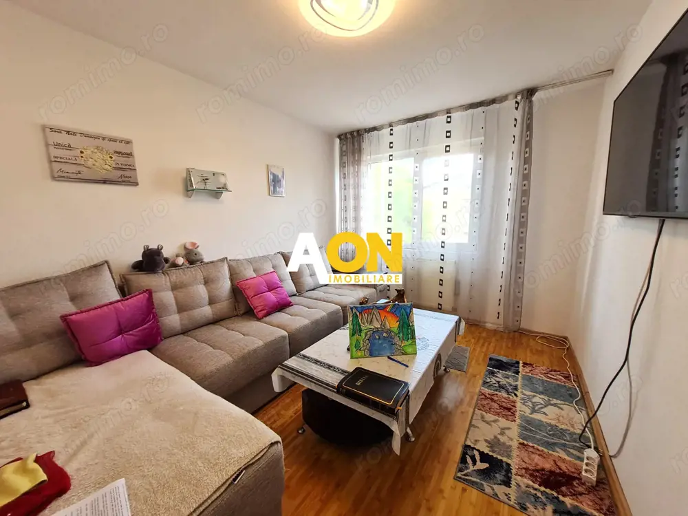 Apartament, 34 mp, Semidecomandat, Mobilat si Utilat, Cetate Apartament, 34 mp, Semidecomandat, Mobilat si Utilat, Cetate