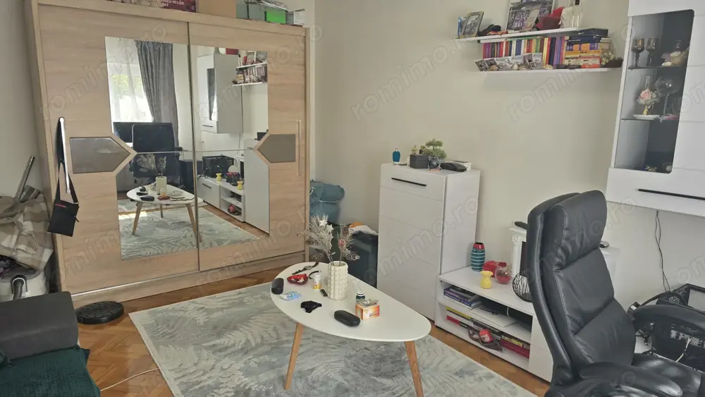 Vand apartament cu 2 camere decomandat in Deva, zona Eminescu (Profi), etaj 1,