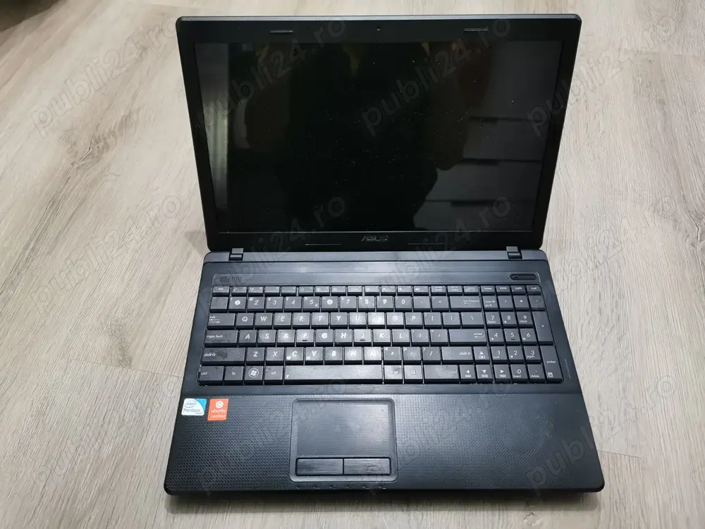 Dezmembrez laptop asus x54c