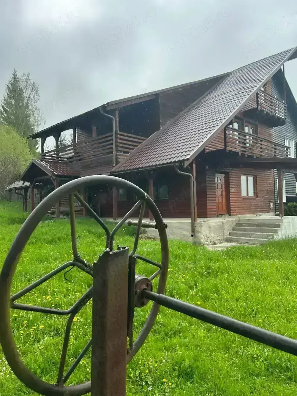 Casă P+2M, 330 mp desfășurați, 1000 mp teren   ideală pentru pensiune, Râșca (Cluj)