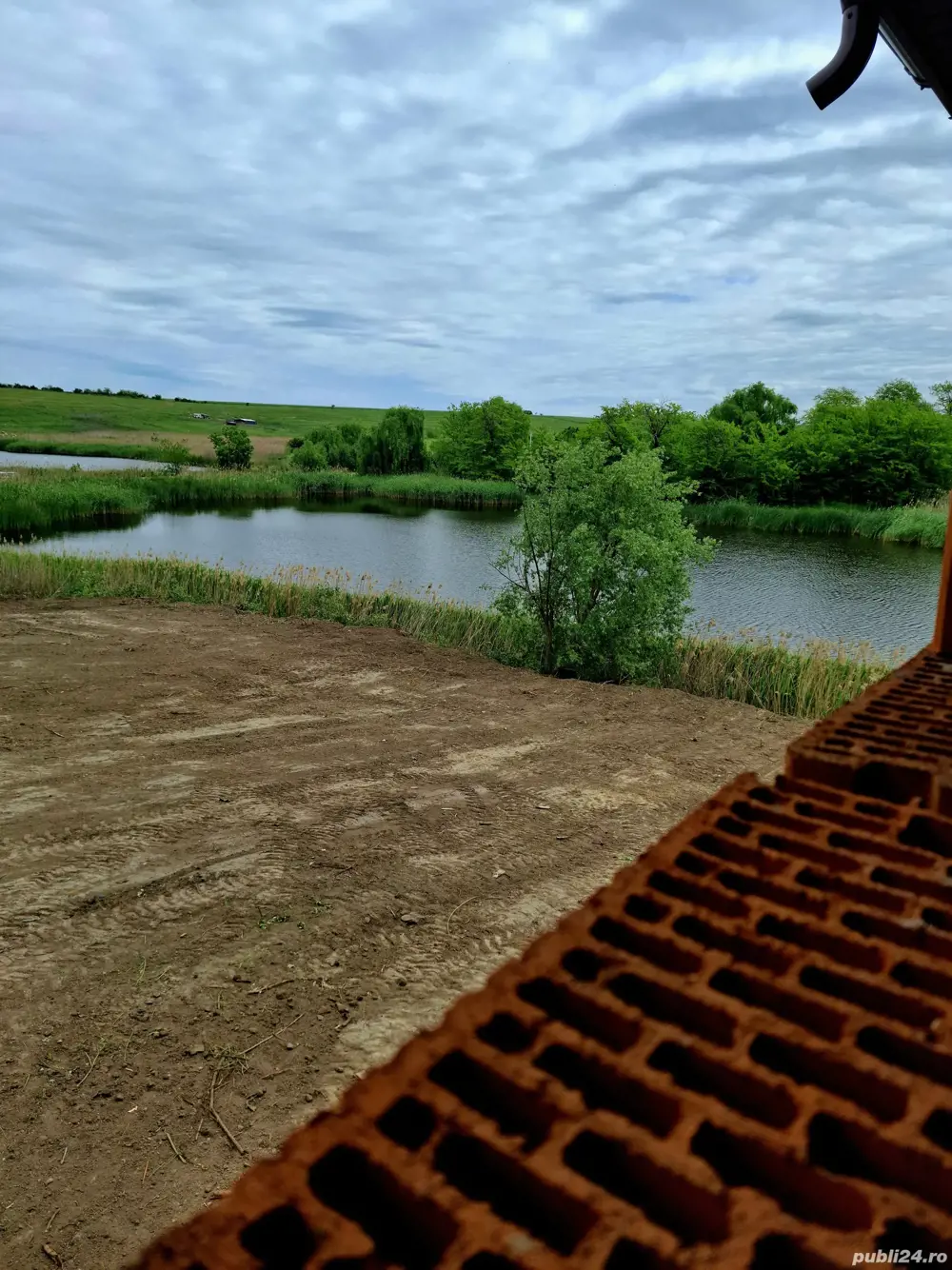 Oferta! Casa Pe Malul Lacului