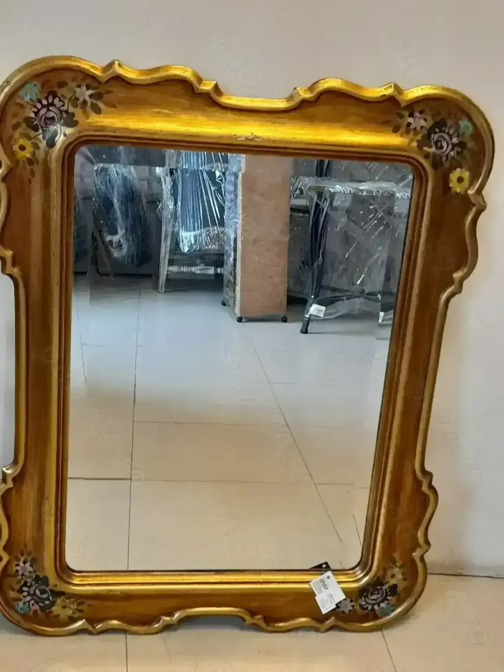 Oglindă vintage cu ramă aurie