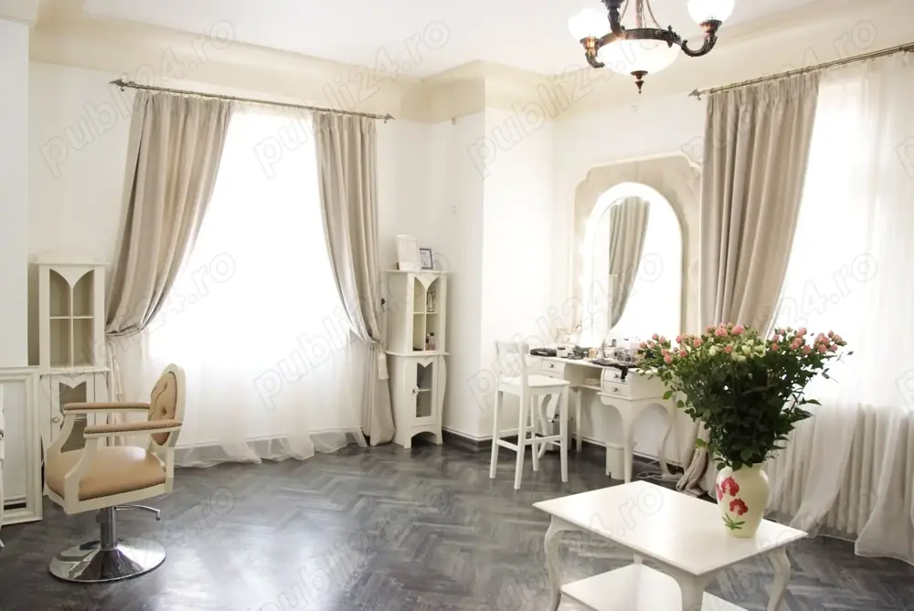 Inchiriez post manichiura