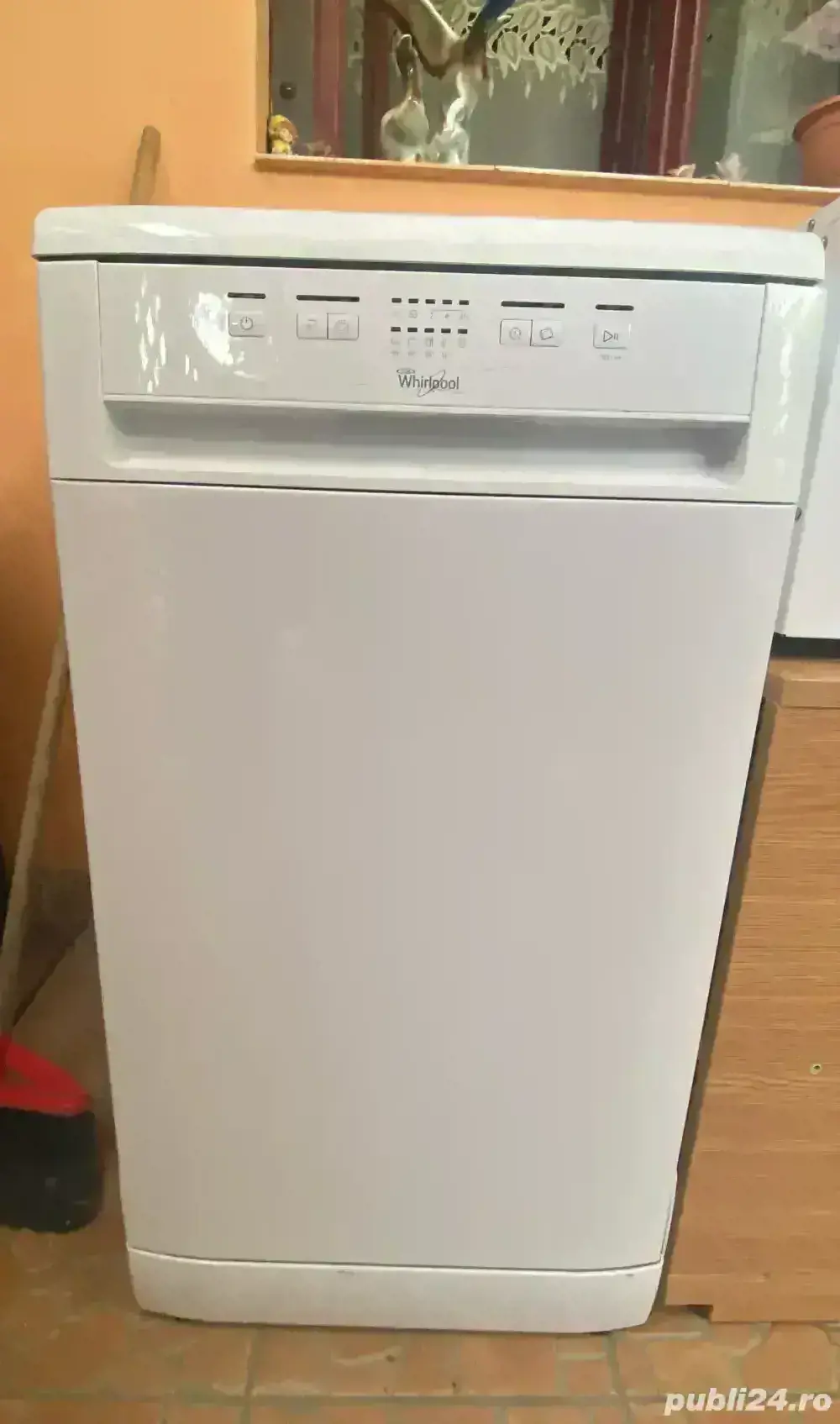 masina Noua spalat vase Whirlpool