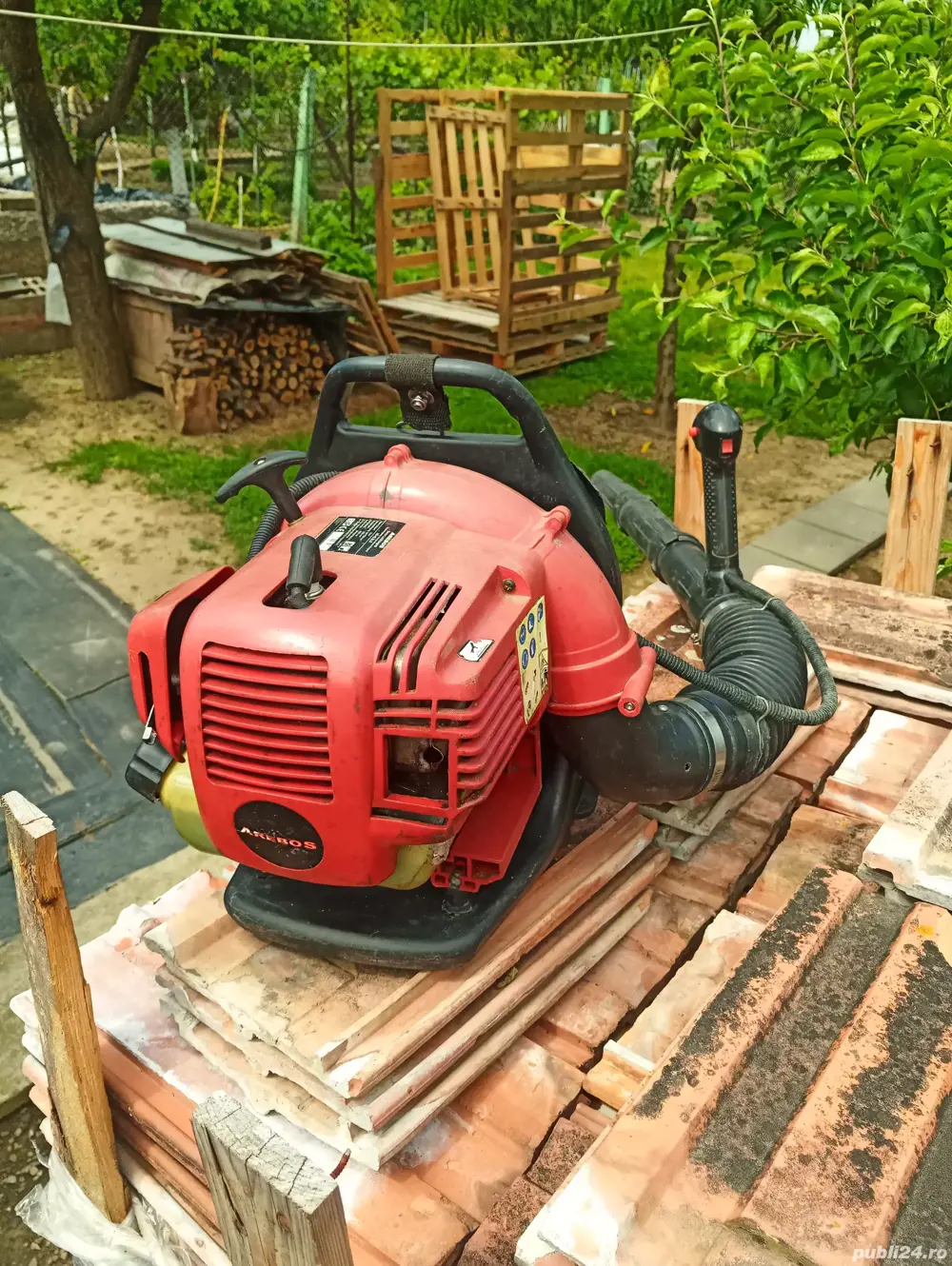 suflantă aer pe benzina 