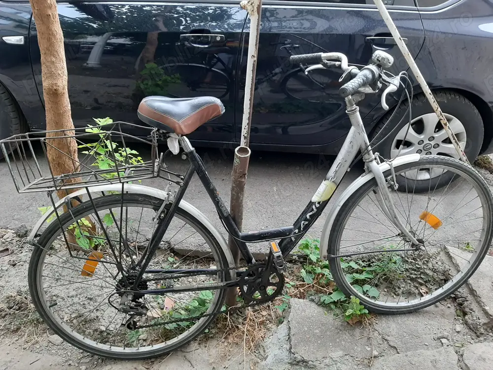 Bicicleta cu cadru de damă