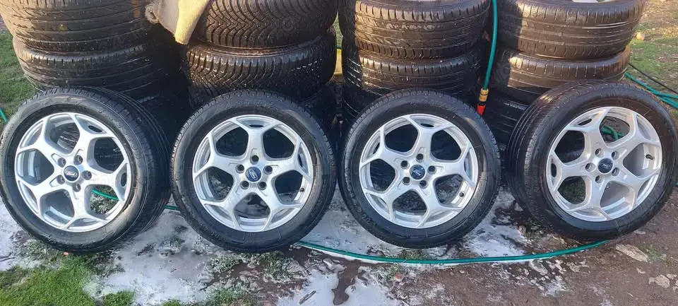 Roți pe 16 Ford în Y