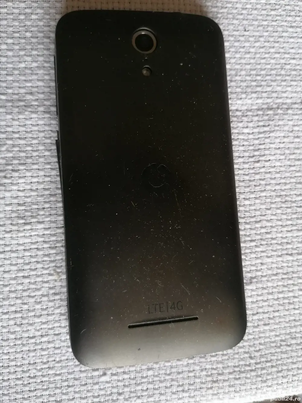 Vodafone  N985 lițe 4 g baterie epuizata.Și Vodafone 890N 