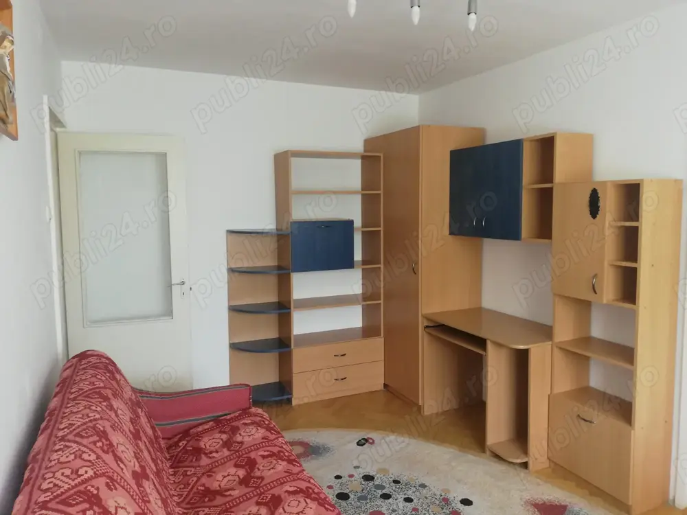Inchiriez apartament