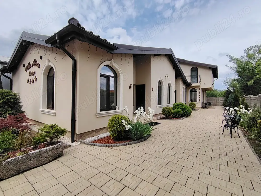 Angajez camerista pensiune turistica ! 