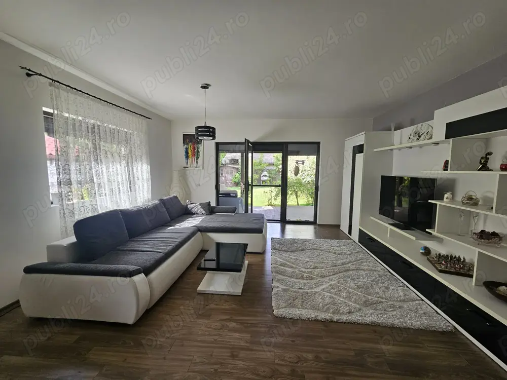Duplex deosebit, P+E, 133 mp utili, teren 350 mp, foarte bine poziționat, Dumbrăvița, comision 0%