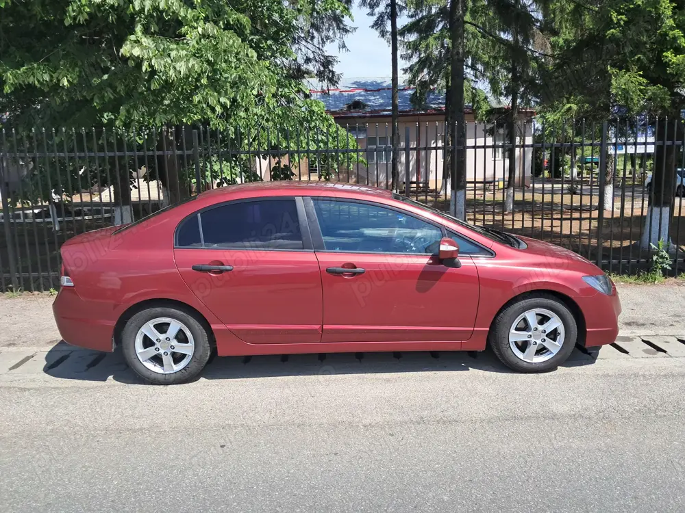 Honda Civic 1.8 benzina - 140 Cp Honda Civic 1.8 benzina - 140 Cp