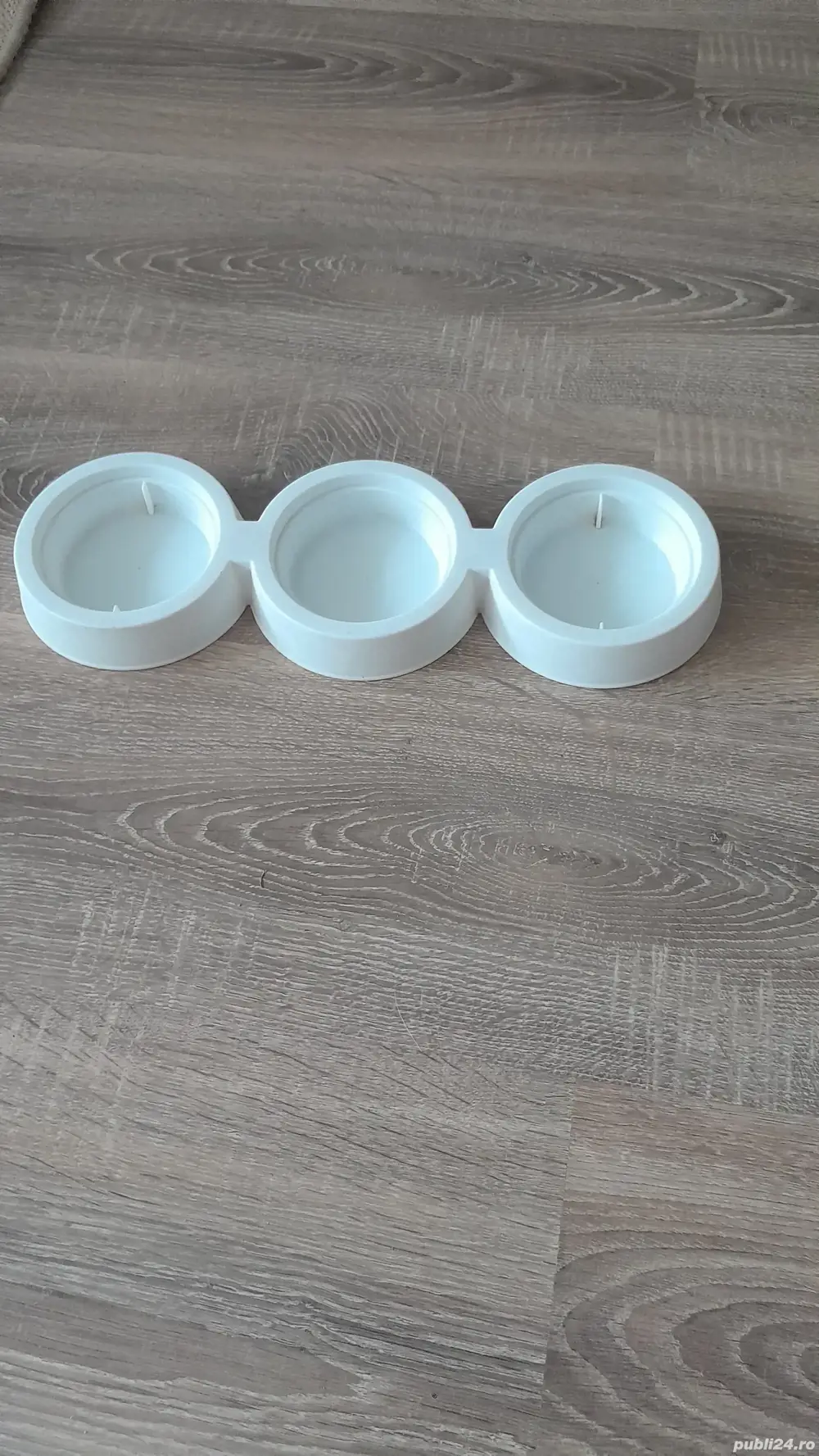 Vând bol de mâncare pisici 