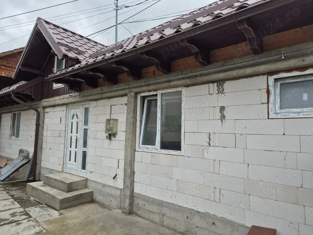 Vand casa Moroeni Dambovita