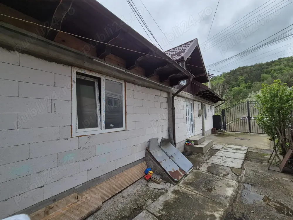 Vand casa Moroeni Dambovita