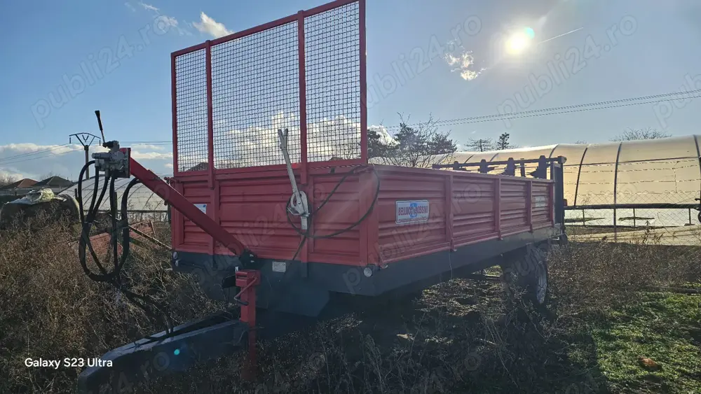 Remorca de imprastiat gunoi Belluci&Rossini Remorca de imprastiat gunoi Belluci&Rossini