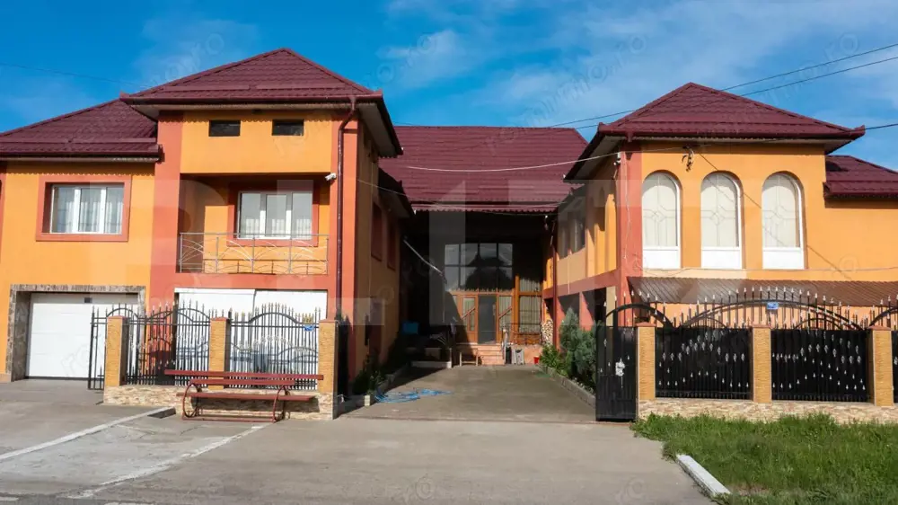 Casă de vanzare, cu 10 camere, 1200 mp, zona Dipsa
