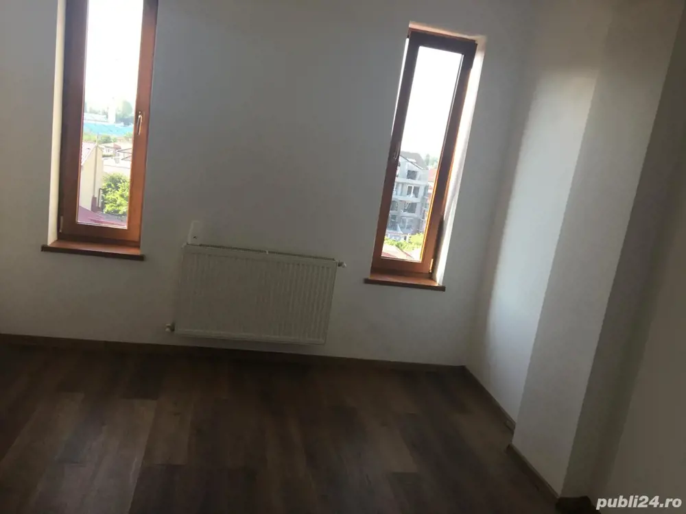 inchiriez spatiu Birou 