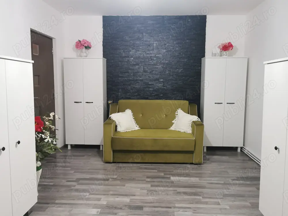 Vand apartament 3 camere