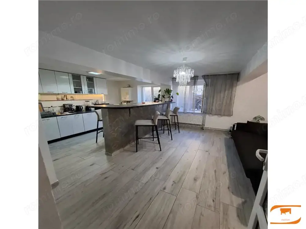 Balcescu, 3 camere la casa