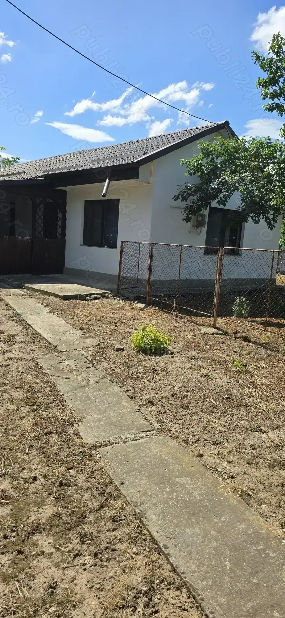 Casa la 28 km de București 