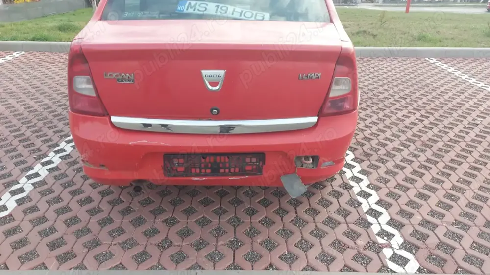 vind auto avariat spate