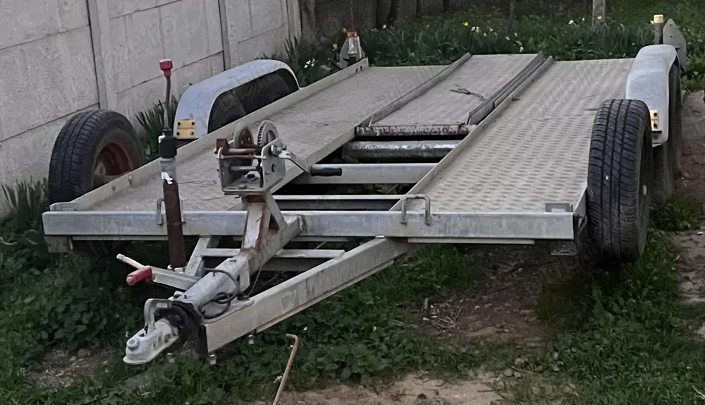 Vand platforma  remorca auto 2700kg