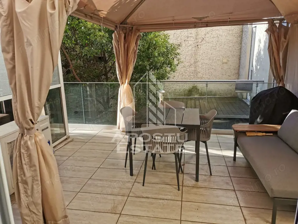 Unic în Bălcescu: 5 camere 2 parcări subteran, terase de 68 mp utili