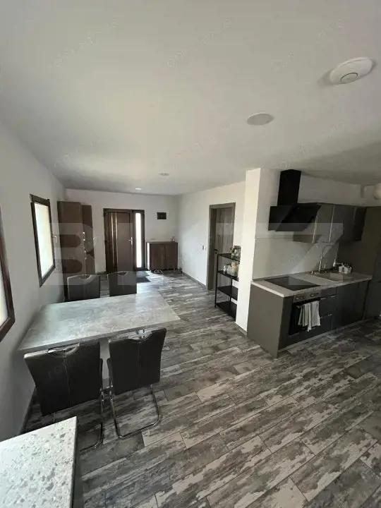 Casă individuală, modernă, de vanzare, cu 3 camere, 120 mp, zona Lipovei