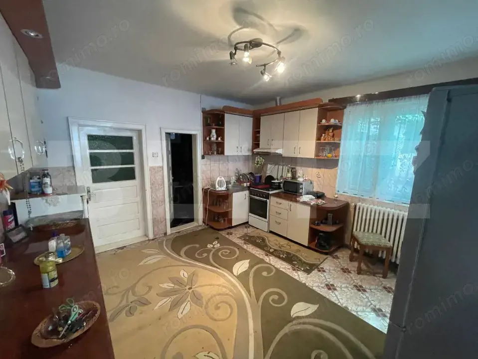 Casa de vanzare cu 4 camere, 120 mp, zona 14 Mai