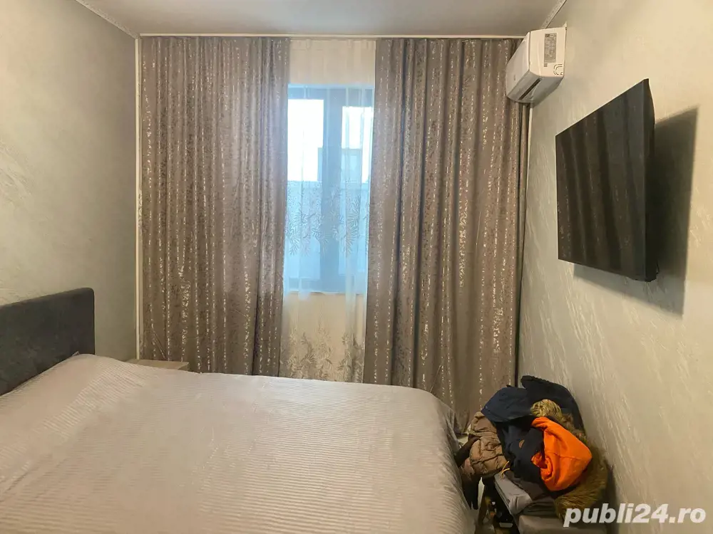 vand apartament 2 camere 