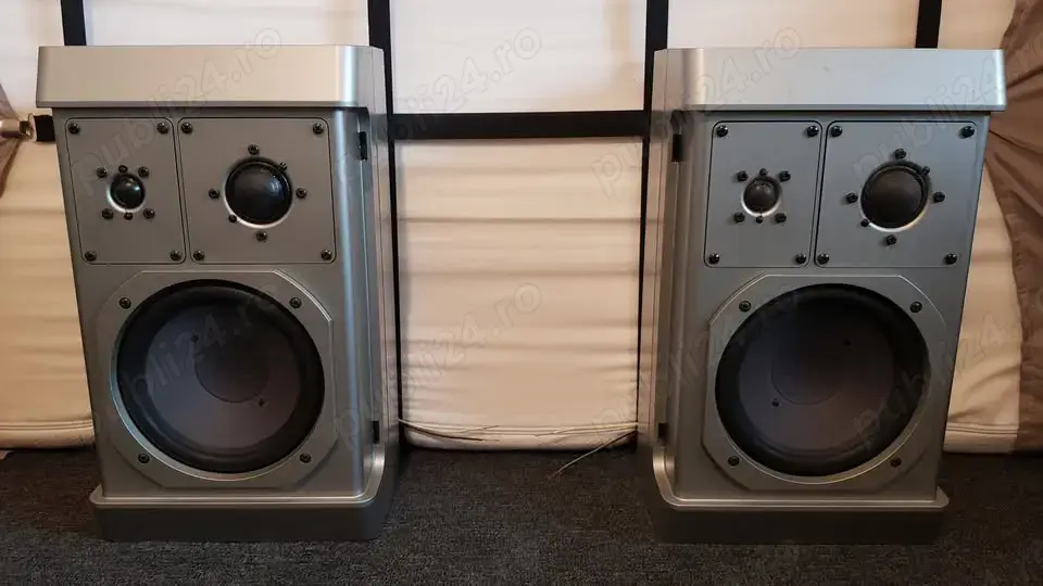 O pereche de boxe Grundig Box M600 50W 75W