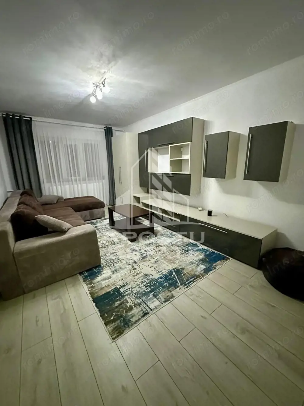 Apartament 3 camere,centrala prprie, parter,zona Lipovei Apartament 3 camere,centrala prprie, parter,zona Lipovei