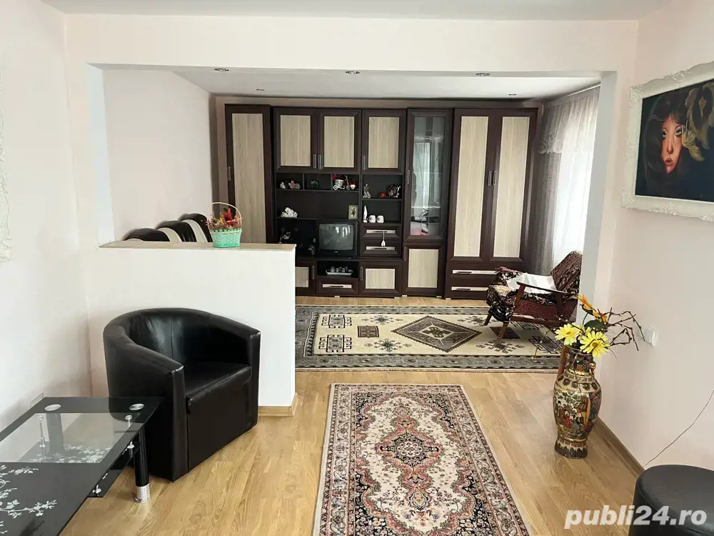 Casa de vanzare in comuna Helegiu